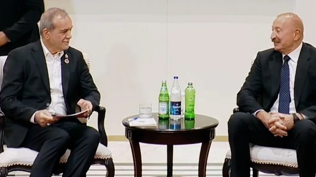 Bişkek'te Pezeşkiyan ve Aliyev arasında güne damga vuran Türkçe sohbet: "Niye Gürcü suyu içiyorsun" - Resim : 1