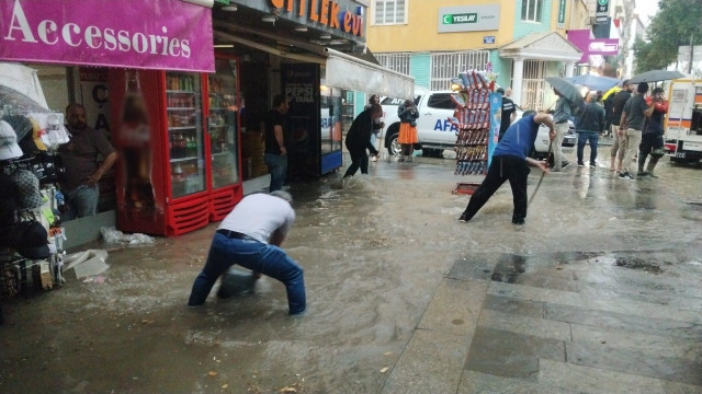 Meteoroloji uyarmıştı! 3 ilde sel felaketi! Görüntüler korkunç - Resim : 6