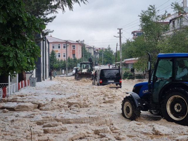 Meteoroloji uyarmıştı! 3 ilde sel felaketi! Görüntüler korkunç - Resim : 12