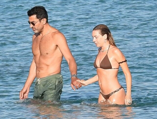 Kenan İmirzalıoğlu ile Sinem Kobal tatilde aşk tazeledi! Romantik anları dikkat çekti - Resim: 3