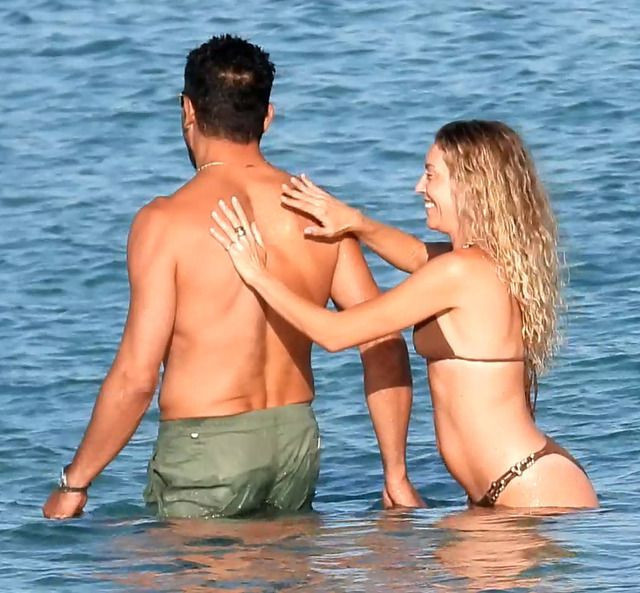 Kenan İmirzalıoğlu ile Sinem Kobal tatilde aşk tazeledi! Romantik anları dikkat çekti - Resim: 2