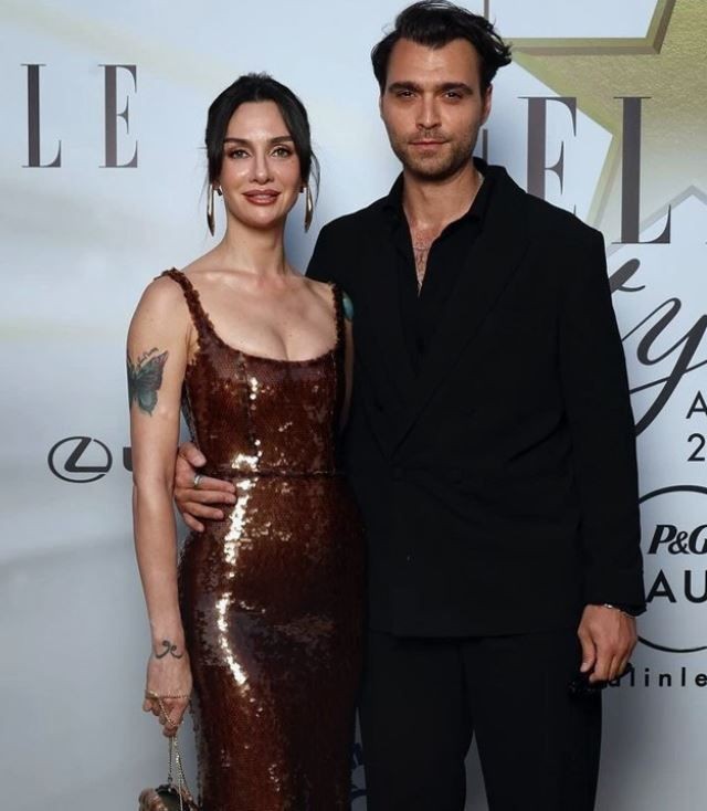 Birce Akalay'ın Cannes çıkarması! Derin göğüs dekolteli elbisesiyle kırmızı halıya damga vurdu - Resim: 2