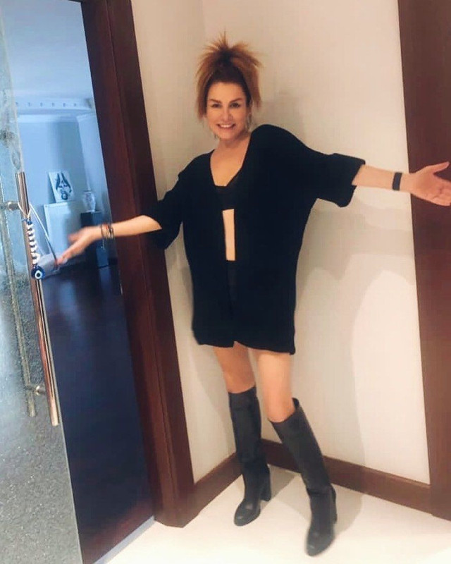 Demet Akalın ile dostluğu biten Deniz Seki instagram hesabından bu fotoğrafı paylaştı! Deniz Seki instagram paylaşımları - Resim: 9