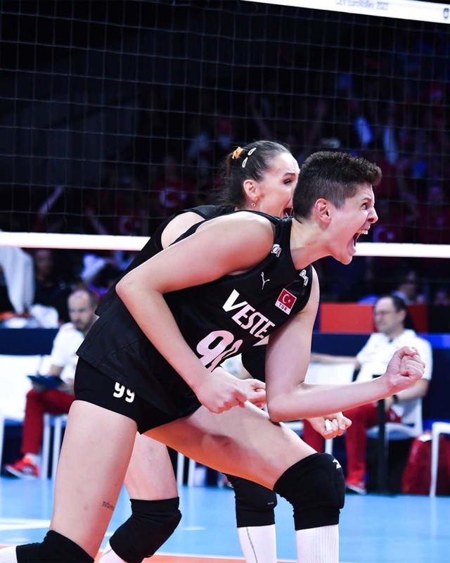 Voleybolda yılın transfer bombası patladı! Ebrar Karakurt, Türkiye’ye dönüyor! İşte yeni takımı - Resim: 5