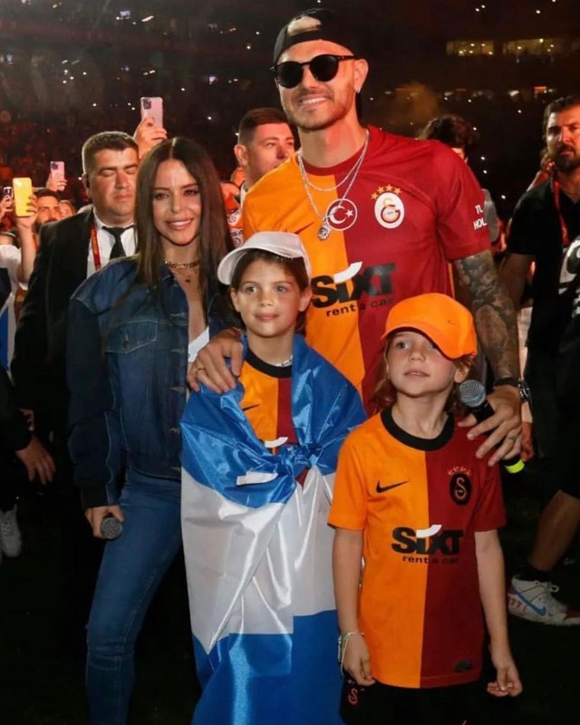 "Benim kısmetimi kapatıyor" demişti! Simge Sağın'dan Galatasaray'ın yıldızı Mauro Icardi'nin yeni ilişkisine olay yorum - Resim: 1