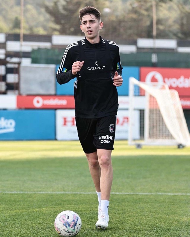 Performansıyla büyülemişti! Transfer için Beşiktaş’ın kapısını çaldılar! Serdal Adalı 5 milyon euro istedi - Resim: 5