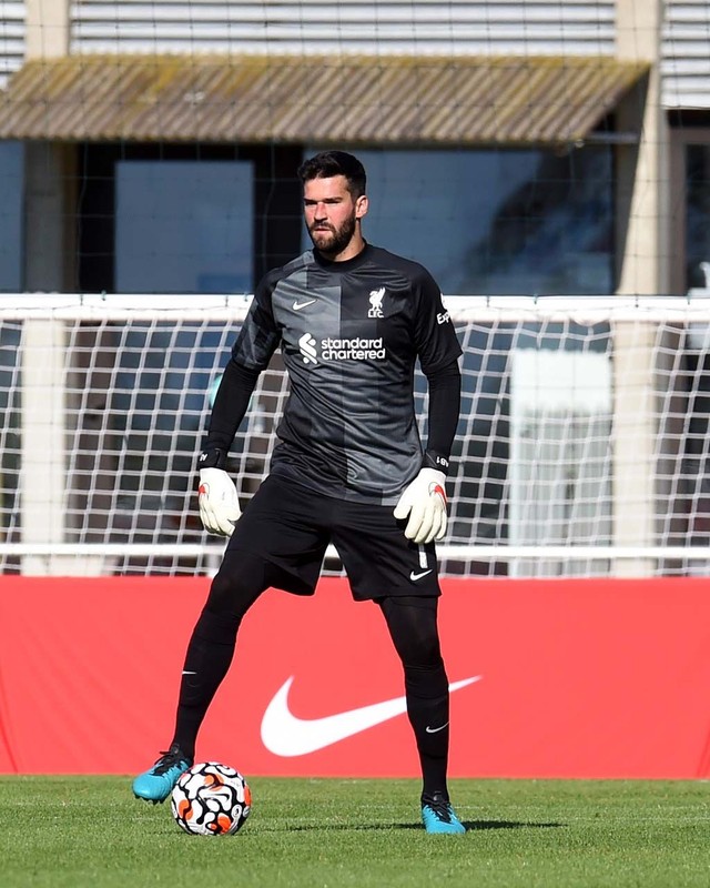 Galatasaray, Muslera’nın yerine transfer etmek istiyordu! 25 milyon euroluk yıldızın istediği maaş şoke etti! Dursun Özbek 2.saniye masadan kalktı - Resim: 4