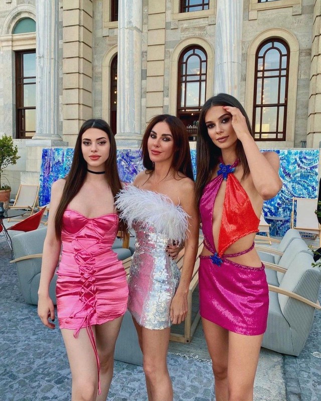 Defne Samyeli'nin kızları Deren Talu ve Derin Talu'dan olay açıklama! "İstesek zengin koca bulurduk" - Resim: 3