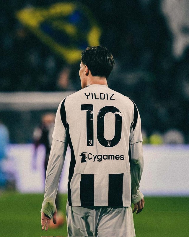 Dünya devleri Kenan Yıldız’a kancayı taktı! Juventus rekor bonservis istiyor! Transfer olursa Türk futbol tarihine geçecek - Resim: 1