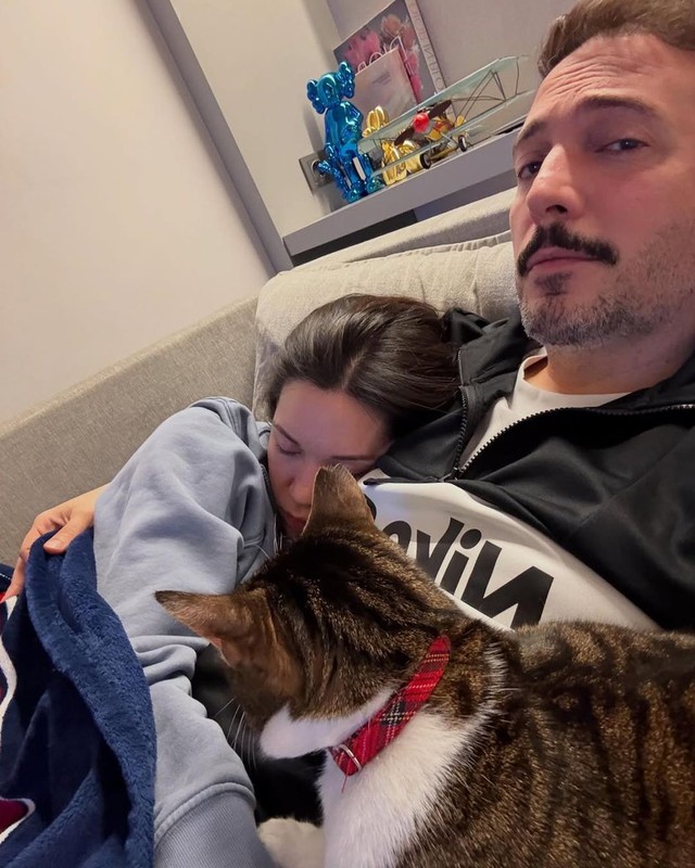 Hazal Subaşı'ndan sevgilisi Oğuzhan Koç'a romantik kutlama! Doğum gününde aşkını haykırdı - Resim: 4