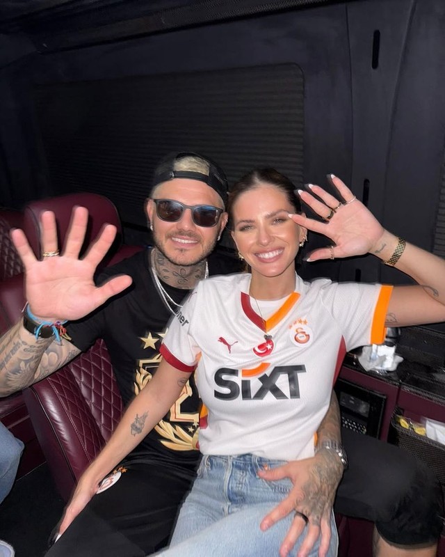 Galatasaray'ın yeni yengesi China Suarez'dan şampiyonluk pozu! Mauro Icardi ile kutladılar - Resim: 6