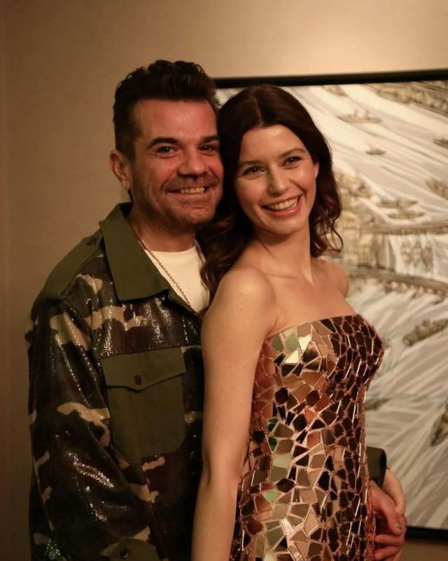 Beren Saat ve Kenan Doğulu'dan dudak dudağa poz! - Resim: 2