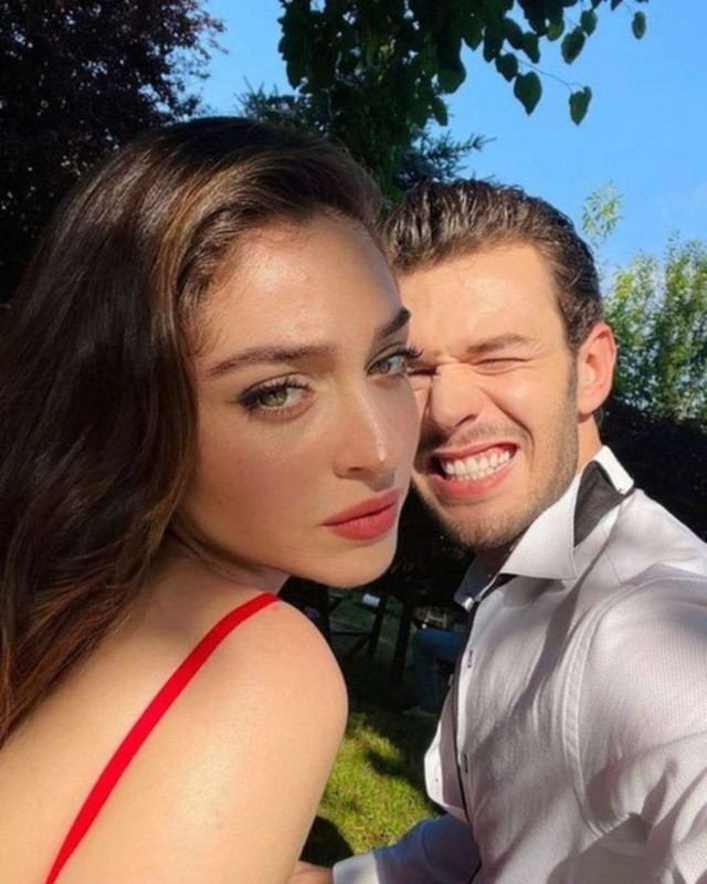 Cemre Baysel ile Aytaç Şaşmaz arasında 'gönderme' savaşları! Eski aşıklardan ayrılık sonrası sessiz mesajlar - Resim: 1