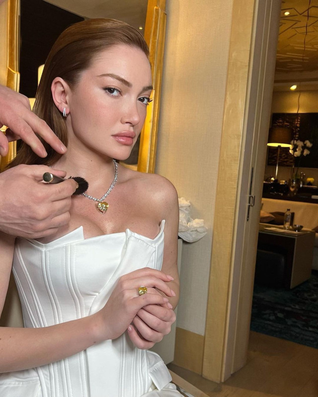 Bambaşka birine dönüşmüştü! Danla Bilic'in estetiklerine harcadığı para dudak uçuklattı! - Resim: 4