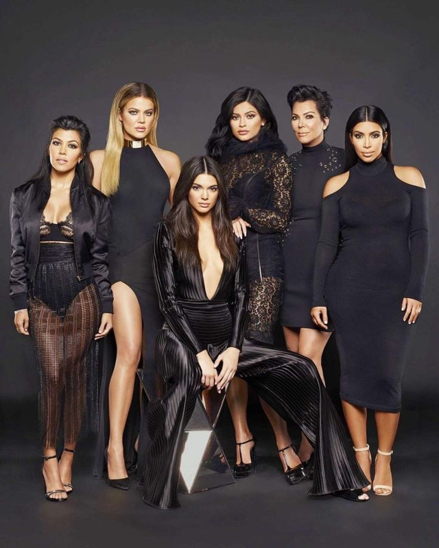 Khloe Kardashian'dan itiraf niteliğinde açıklama! Estetik işlemlerini teker teker saydı! Meğer güzelliğini onlara borçluymuş - Resim: 1