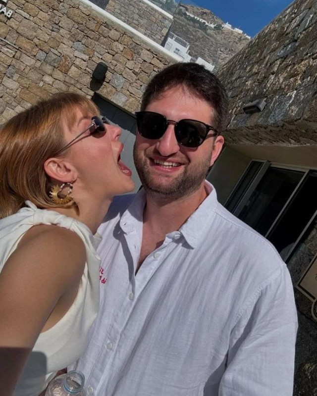 Gizem Karaca'nın minik kızı 4 aylık oldu! Leyla Yaz'ın son hali yoğun ilgi gördü - Resim: 2