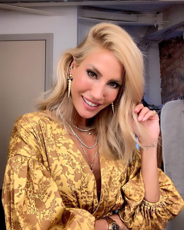 Çağla Şıkel'den dikkat çeken para açıklaması! "300 bin liralık çantayla yürümem" - Resim: 4