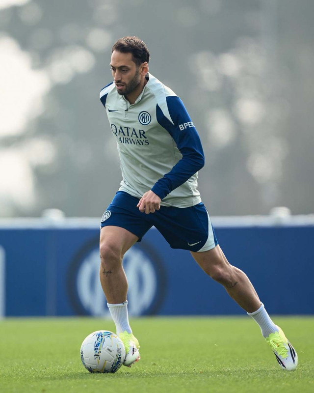 Galatasaray’a transfer müjdesi! Orta sahaya 22 milyon euroluk maestro! Taraftarlar havalimanına akın edecek - Resim: 5