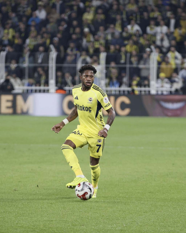Fenerbahçe’de sürpriz ayrılık! Yıldız futbolcu anlaştı, bonservis pazarlığı başladı - Resim: 4