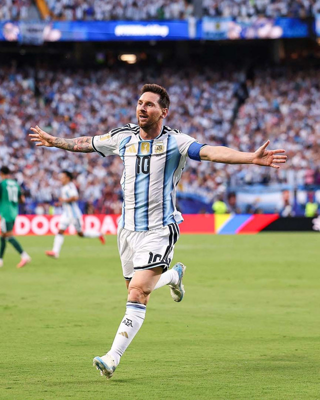 Arjantin, Cezayir'e şans tanımadı! Messi şov yaptı, Dünya Kupası'nda tarih yazdı - Resim: 9