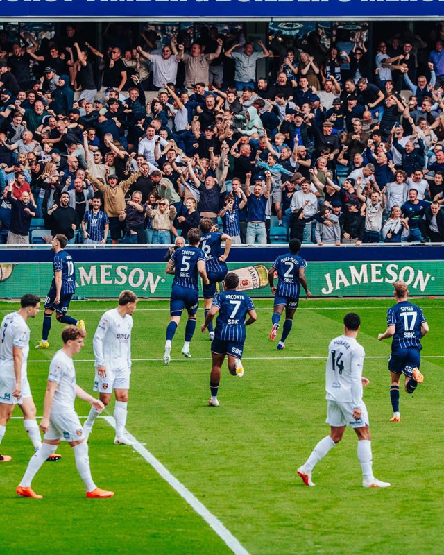 İngiltere’de nefes kesen derbi! Millwall öne geçti, West Ham yakaladı! - Resim: 2