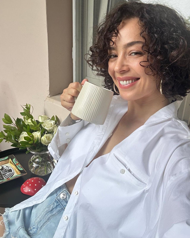 Azra Akın çocuklarla buluştu! O sözleri dikkat çekti - Resim: 3