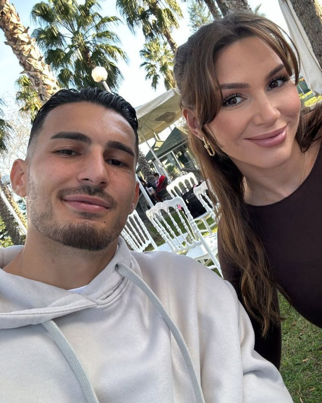 Milli kaleci Uğurcan Çakır'ın eşi Kübra Çakır, kendisine gelen mesajı ifşa etti: Bir kadının bir kadına bunu demesi çok üzücü! - Resim: 2