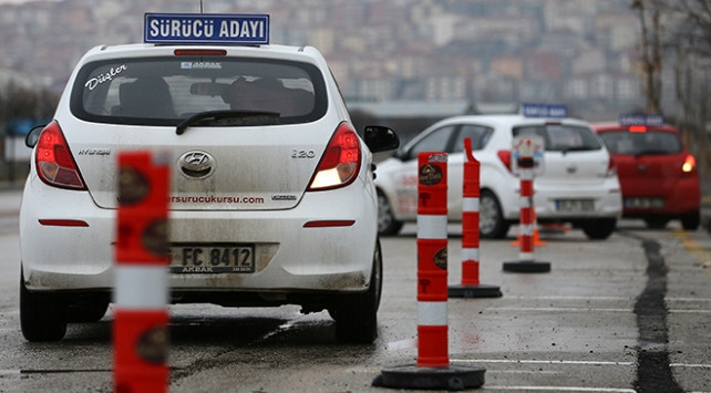 Direksiyon sınavında dikkat çeken karar: Güneş battıktan sonra sınava alınacak - Resim : 1