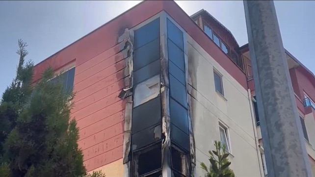 Bursa'da korku dolu anlar! Eşiyle tartıştı, evi ateşe verdi - Resim : 1