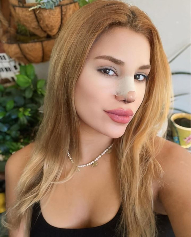 Geçtiğimiz ay boşanmıştı! Survivor Almeda Baylan yeni aşka yelken açtı, sarmaş dolaş pozlarını paylaştı - Resim: 2