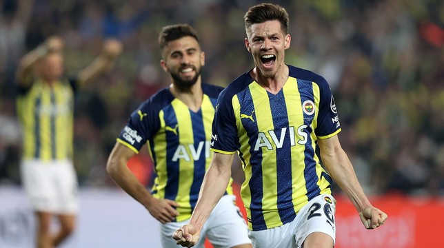 Pusuda bekliyorlar! Fenerbahçeli Miha Zajc için Süper Lig devleri karşı karşıya! - Resim : 1