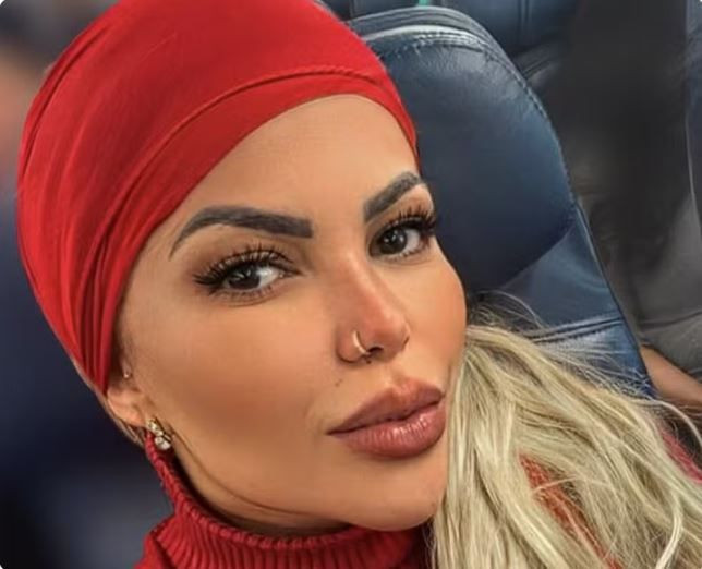 Akciğer kanseriyle mücadele eden ünlü şarkıcıdan acı haber! 42 yaşında hayatını kaybetti - Resim: 6