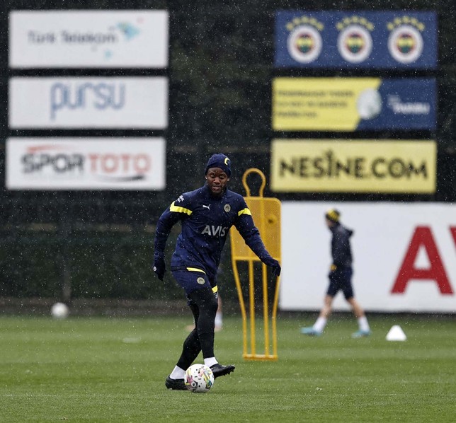 Sakatlığı bulunuyordu! Yıldız futbolcudan Fenerbahçe’ye güzel haber! - Resim : 2