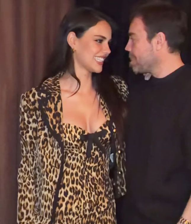 Özgü Kaya ile Murat Dalkılıç'tan romantik paylaşım: "Nice yıllarımıza sevgilim" - Resim: 2