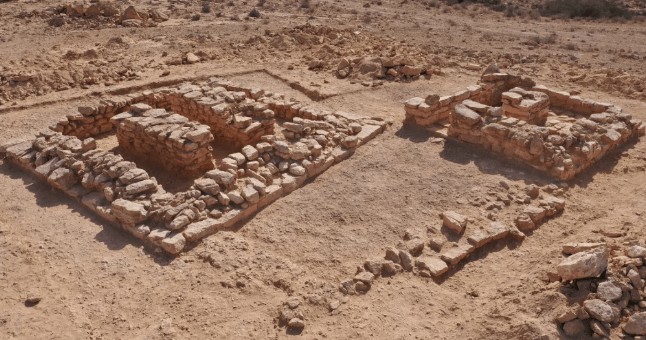 Eski kavşakta kazı yapan arkeologlar topraktan çıkanlara inanamadı... Her kazmayı vurduklarında bir yenisi fışkırdı. Her taraf onlarla kaplandı - Resim: 6