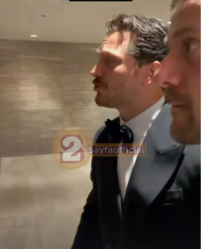 Film galasında yakalandı! Çağatay Ulusoy'un deprem şaşkınlığı gündem oldu - Resim: 3