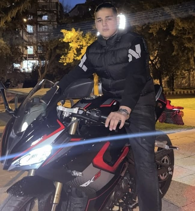 Karne günü bıçaklanan öğrenciden acı haber geldi - Resim : 3