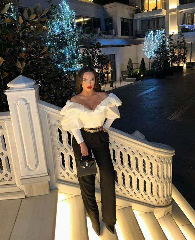 Tesettüre girip kendi markasını kurmuştu! Kısmetse Olur yarışmacısı Yaren Dağ tesettürden çıktı - Resim: 3
