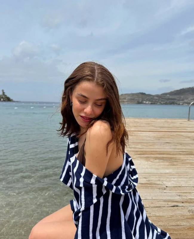 Yaz sezonunu açan İlayda Alişan'dan nefes kesen tatil pozları! Paylaşımı beğeni yağmuruna tutuldu - Resim: 3