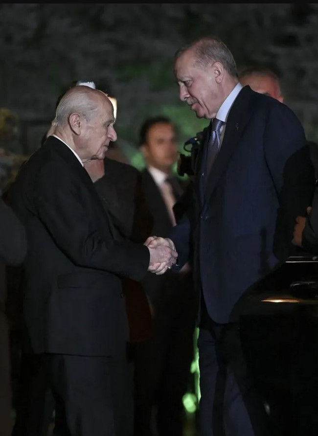 Cumhurbaşkanı Erdoğan ve Bahçeli arasında kritik görüşme - Resim : 1