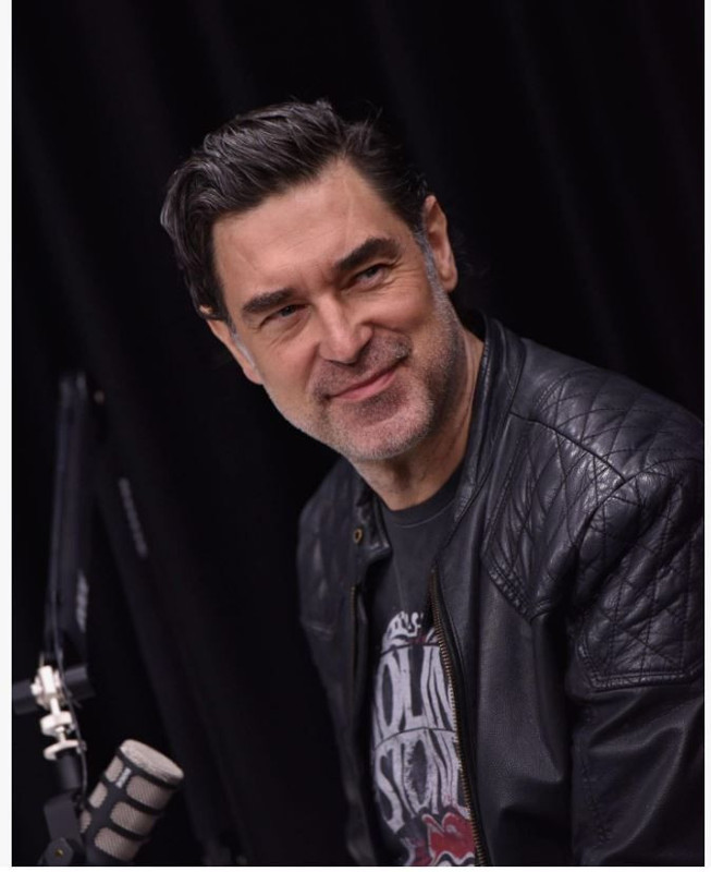 Oyuncu Burak Hakkı'dan şaşkınlığa sürükleyen itiraf: Kadınlar için doğru bir adam değilim! - Resim: 1