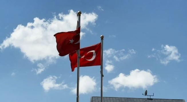 İstanbul'da fırtına alarmı! Şiddetli rüzgar ağaçları devirdi! Yaralananlar var - Resim: 4