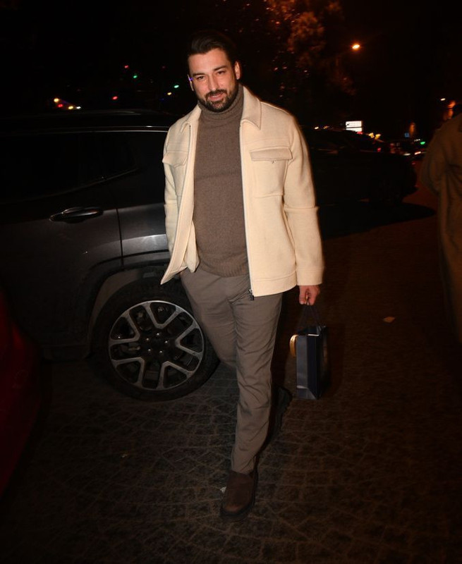 Yakışıklı oyuncu Alp Navruz 36 yaşına girdi! "Bu kez dileğimi dünya için diledim" - Resim: 4