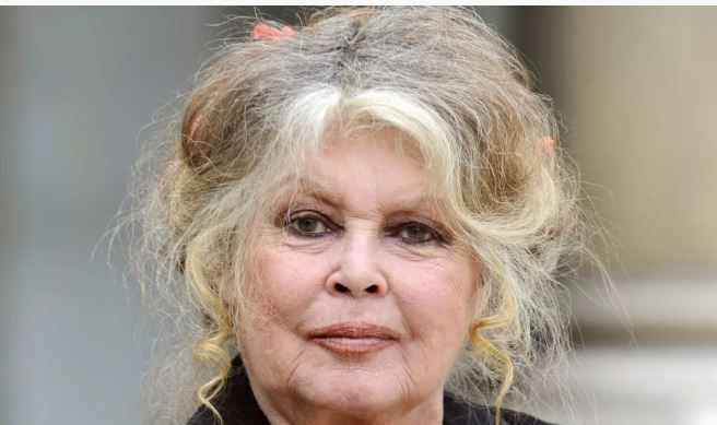 Efsane oyuncu hastaneye kaldırılmıştı! 91 yaşındaki ismin son durumu belli oldu - Resim: 1