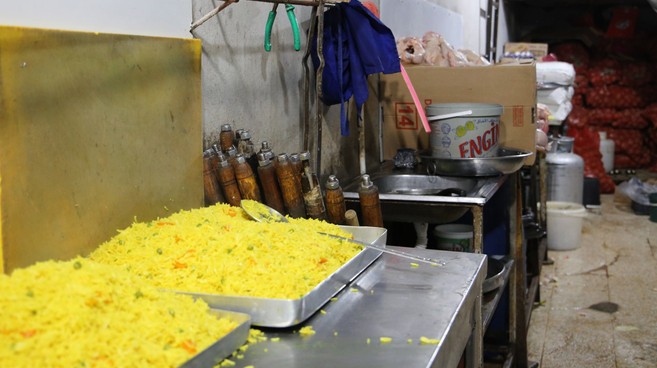 Hijyen kuralları hiçe sayıldı! Döner imalathanesinde mide bulandıran görüntüler! - Resim : 3