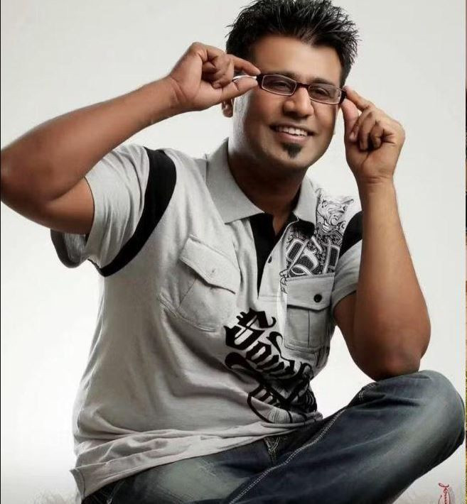 Ünlü şarkıcıdan kahreden haber! 37 yaşında trafik kazasında hayatını kaybetti - Resim: 3