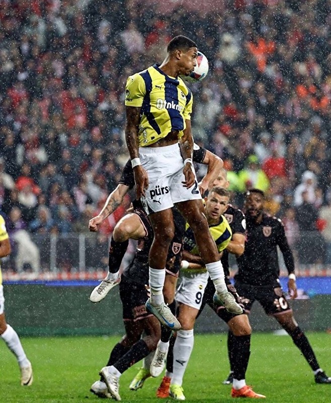 Fenerbahçeliler çok özlemişti! Sosyal medya hesabından paylaştı! "Efsane geri döndü" - Resim: 2