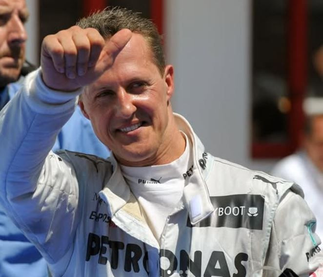 12 yıldır yatağa bağlı halde yaşıyor! Dünyaca ünlü isim hakkında flaş gelişme - Resim: 4