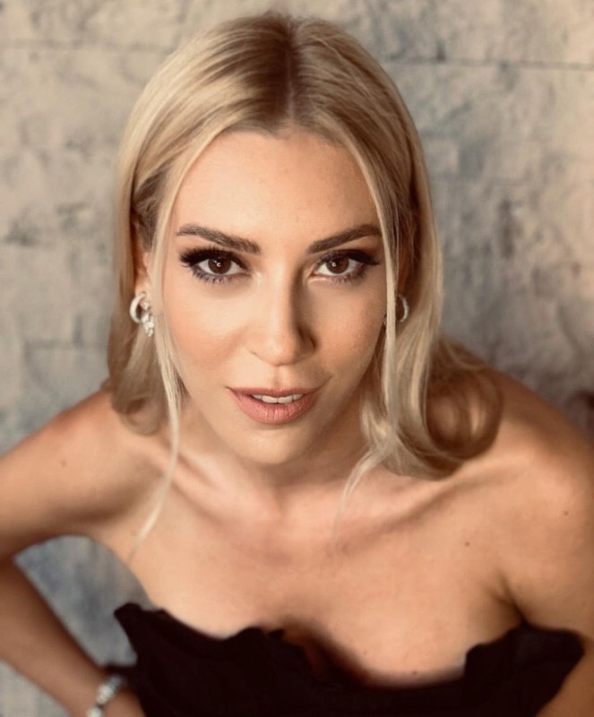 Çiçeği burnunda anne Sinem Kobal Instagram hesabından bu fotoğrafı paylaştı! Sinem Kobal instagram paylaşımları… - Resim: 5