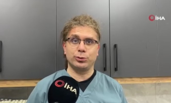 Çankırı'da hayvanın altından aldığı yumurtanın içerisinden çıktı. Hayvan sahibi saydı tam 1,2,3,4 tanesi vardı - Resim: 2